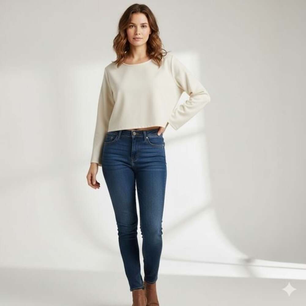 Vintage Forever 21 White Crop Top